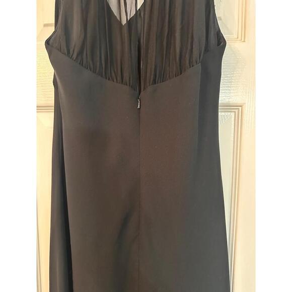 JONES WEAR Maxi Dress Womens Size 10 Black V Neck Sheer Back Gathered Chic - Picture 8 of 8
